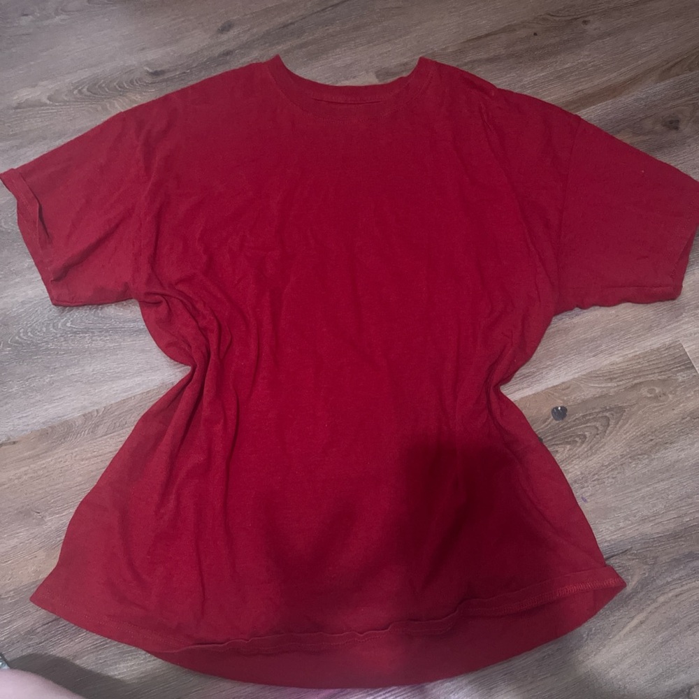 Gildan Red Short Sleeve Tee